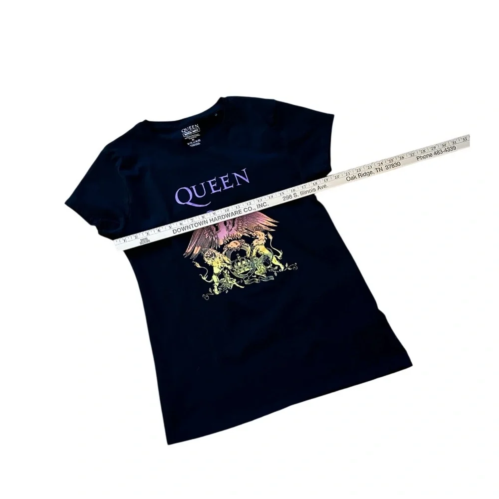 Women’s Queen T-shirt Queen’s Crest Freddie Mercury Brian May Roger Taylor XL